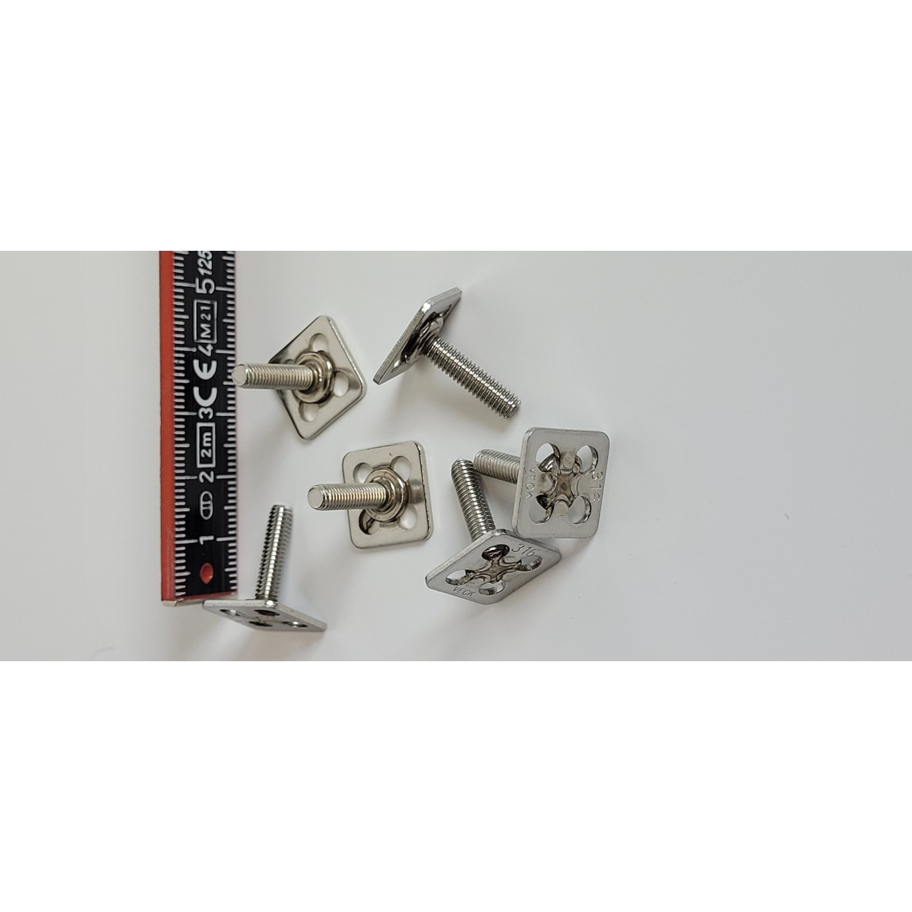 Stainless steel fasteners, male threaded stud M4x16