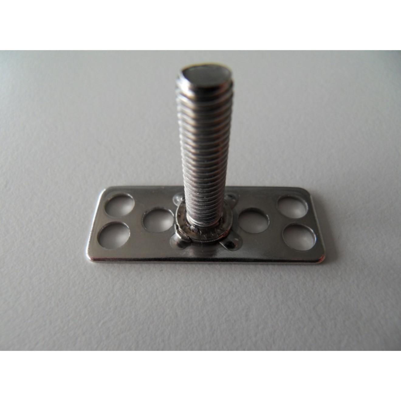 Stainless steel fasteners, male threaded stud M6x25